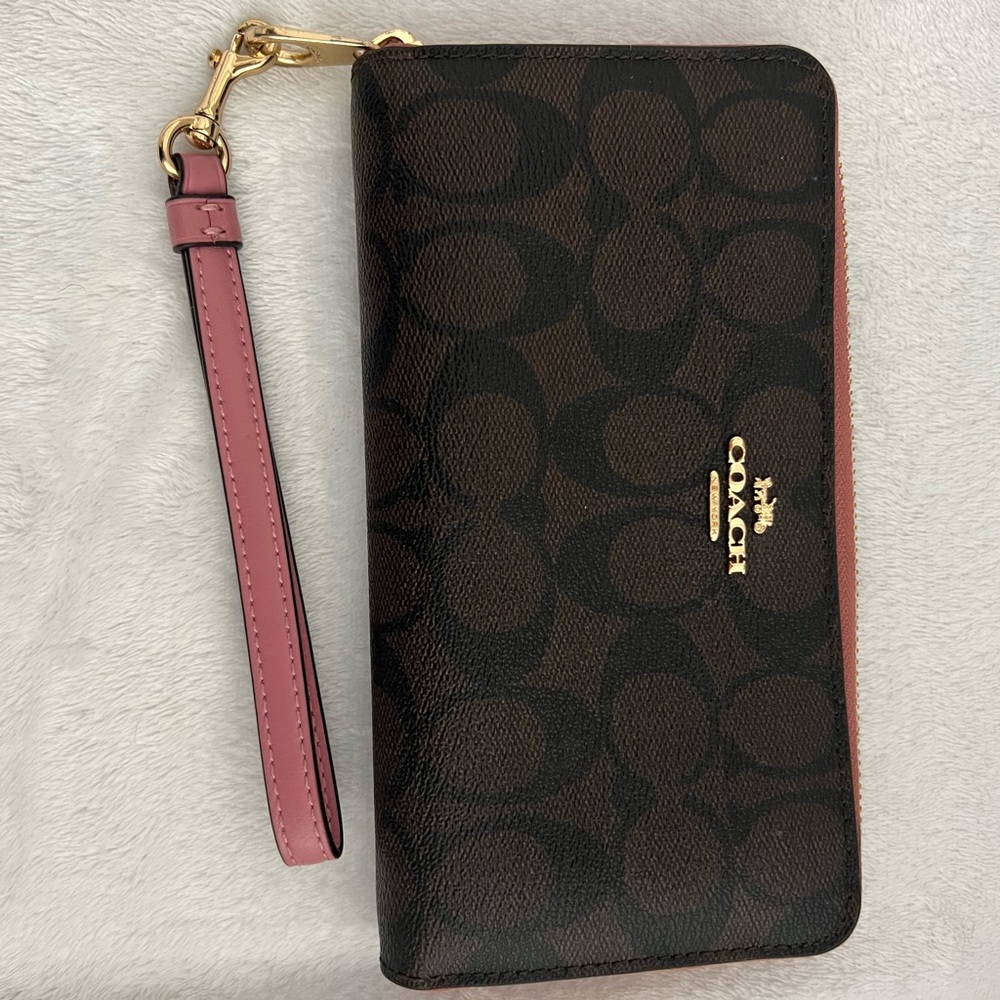 Coach Long Zip Around Wallet In Signature Canvas